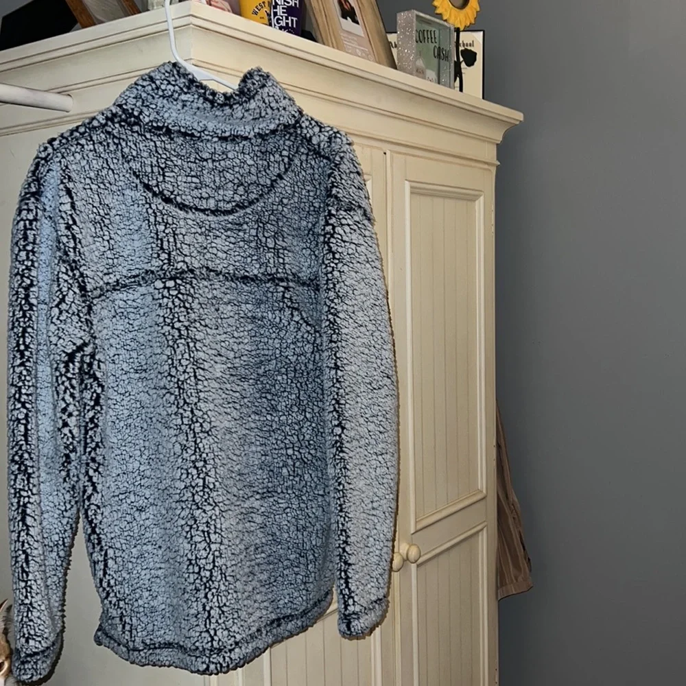 Women’s Penn State fuzzy half zip - Picture 5 of 5